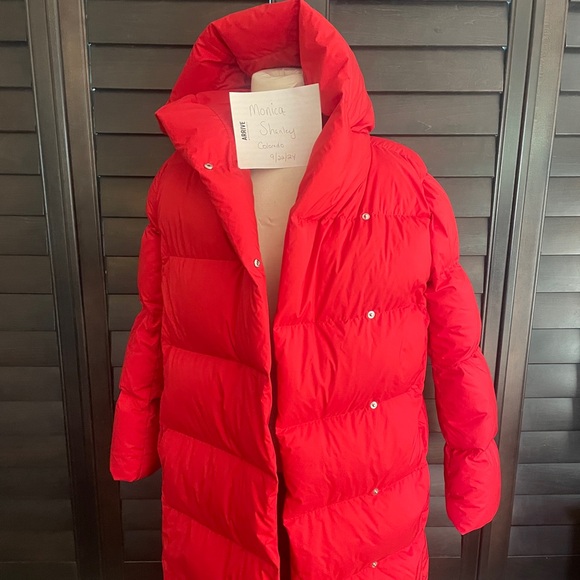 ARITZIA Babaton Duvet Puffer NWOT - Picture 3 of 7